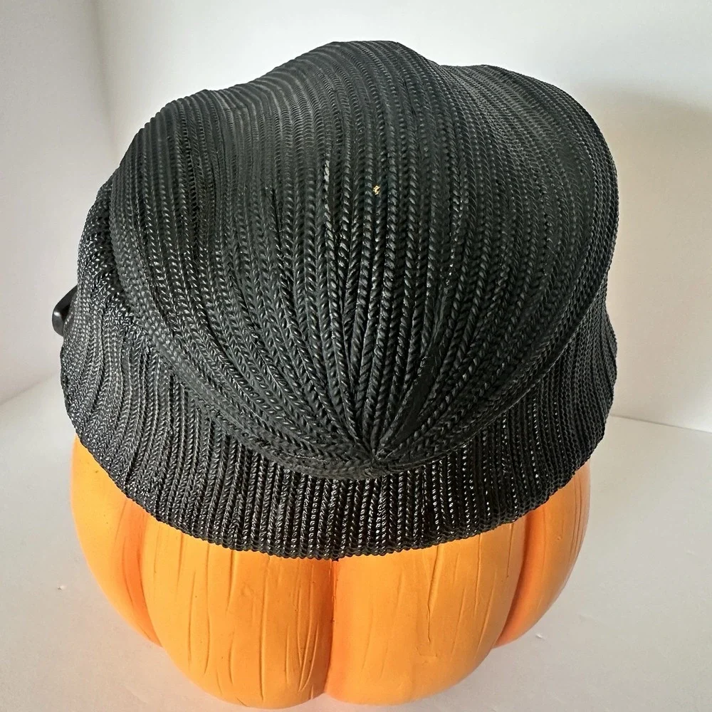 Halloween Jack-o'-Lantern Pumpkin Figurine Beanie & Sunglasses
